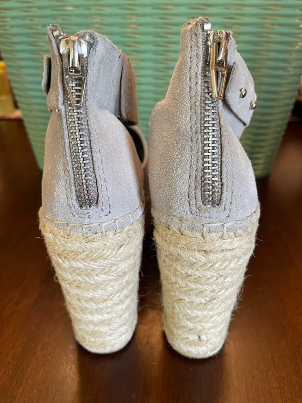 Dolce Vita Straw Light Gray Suede Espadrille Platform Wedge Sandals, SZ 7.5